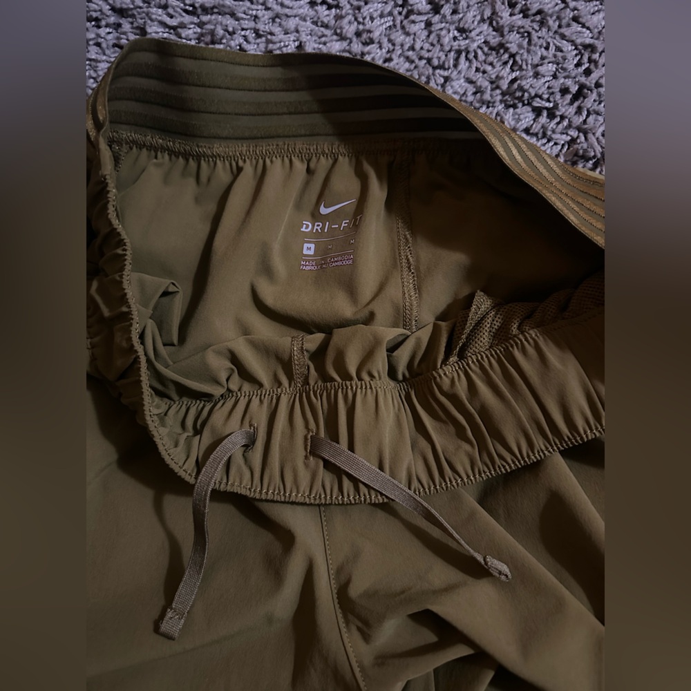 Nike DriFit pants - Picture 3 of 7